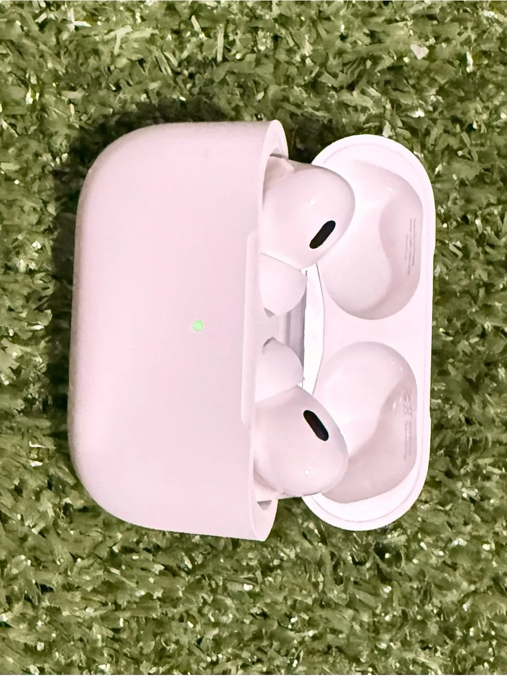 Headphones 2nd Gen MagSafe Charging Case USB-C White In-Ear Wireless